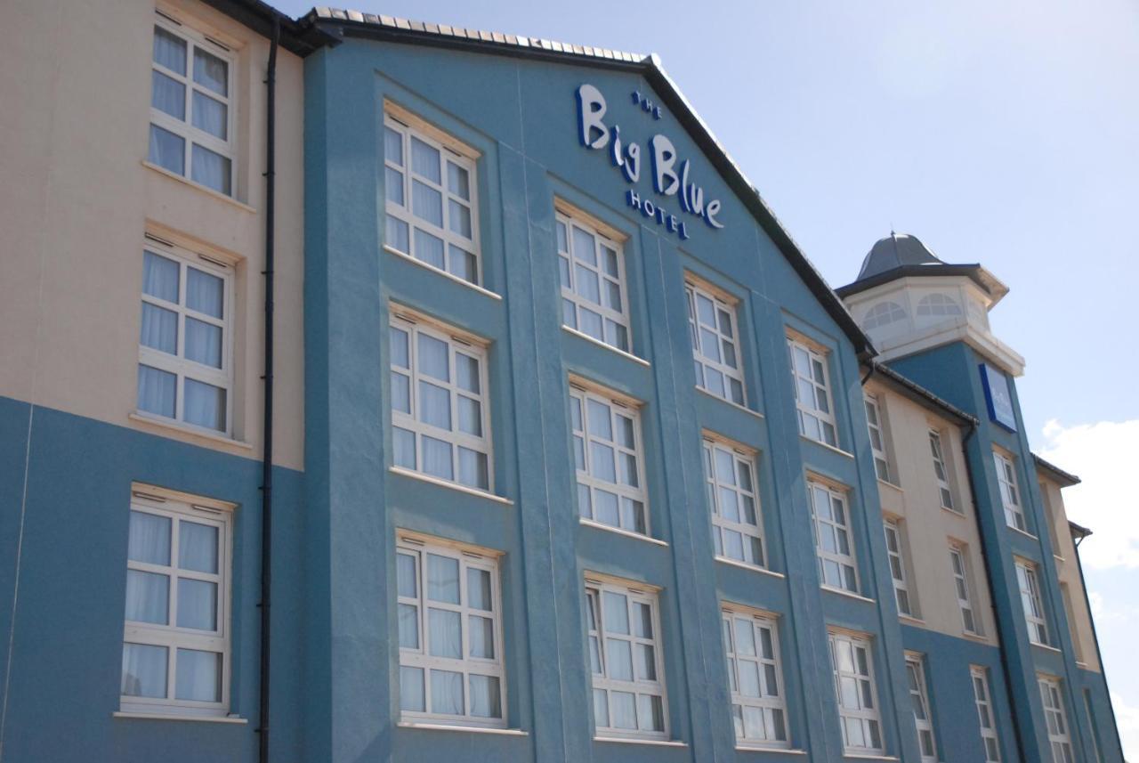 The Big Blue Hotel - Blackpool Pleasure Beach מראה חיצוני תמונה
